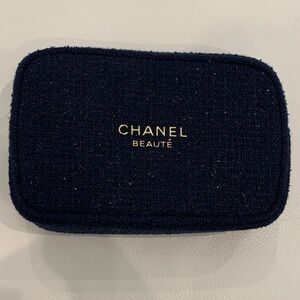 CHANEL Beauté Navy Tweed Pouch with Gold Logo